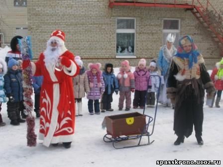 Лучшие зимние комбинезоны для младенцев